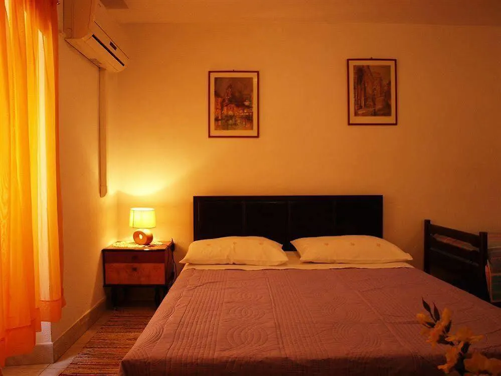Guest house Damira Rooms Split