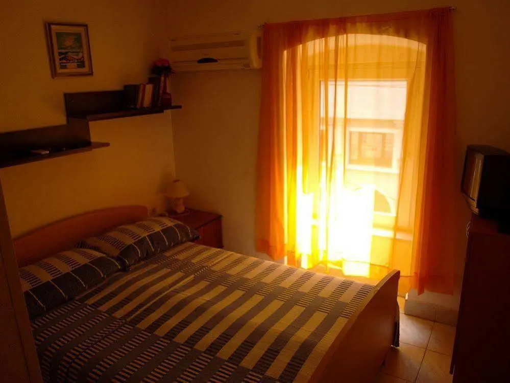 Damira Rooms Split Guest house