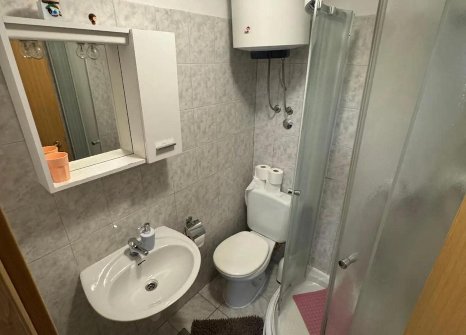 Gostinjska kuća Damira Rooms