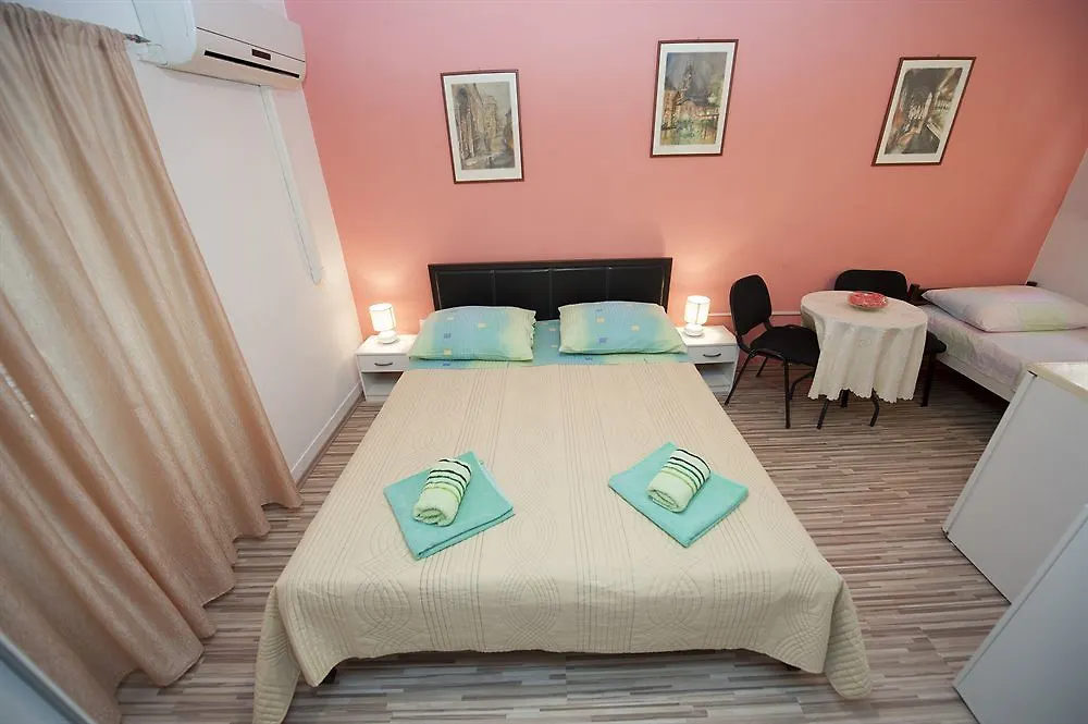 Damira Rooms Gostinjska kuća